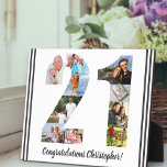 Foto Collage Persoonlijk nummer 21 Birthday Fotoplaat<br><div class="desc">21e verjaardag Plaque van de Verjaardag - gepersonaliseerd met een fotocollage van uw favoriete foto's en douanetekst. Het fotomalplaatje is opstelling klaar voor u om uw foto's toe te voegen, die in de vorm van aantal 21 zullen worden getoond. De formulering, die momenteel luidt "Gefeliciteerd [naam]!", kan ook worden aangepast....</div>
