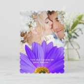 Foto Damask Lavender Gerber Daisy Wedding Kaart (Staand voorkant)