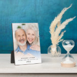 Foto Delen Coffee Croissants Sinds Jaar Namen Fotoplaat<br><div class="desc">Leuk Foto Delen Coffee Croissants Sinds Jaar Namen. Een volledig aanpasbaar ontwerp voor een jubileum of een cadeau voor elk moment voor een stel,  met een aangepaste foto van het gelukkige stel,  grappige spreuk,  hun namen en het jaar waarin ze elkaar ontmoetten.</div>