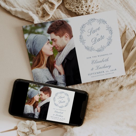 Foto Dusty Blue Botanical Wreath Save the Date Kaart