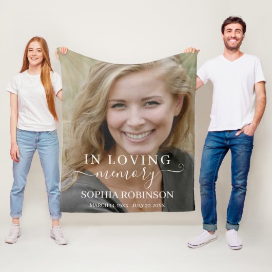 Foto: Eenvoudig Modern Memorial Keepsake Fleece Deken (In situ)