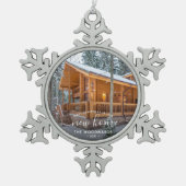 Foto Eerste Kerstmis Nieuw Thuis Witte Script Tin Sneeuwvlok Ornament (Voorkant)