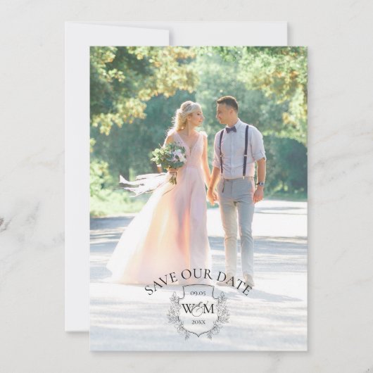 Foto Elegant Crest Monogram Save The Date (Voorkant)