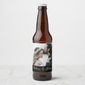 Foto Elegant Custom Calligraphy Wedding Bier Etiket (Voorkant)