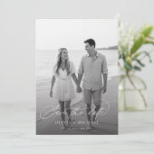 Foto Elegant Script Black and White Wedding Save The Date (Staand voorkant)