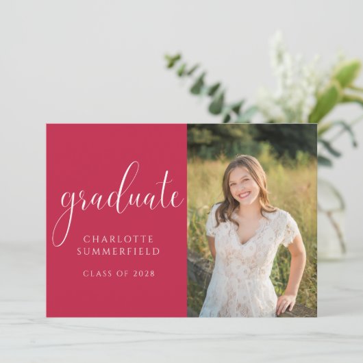 Foto Elegant Script Red Afstuderen Kaart (Staand voorkant)