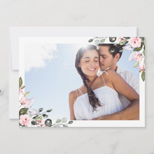 FOTO Elegante Eucalyptus Roze Blozende Rozen Trouw Save The Date (Achterkant)
