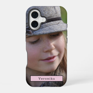 Foto en naam gepersonaliseerde moderne typografie iPhone 16 hoesje