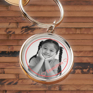 Foto en naam in rood met rood lijst sleutelhanger