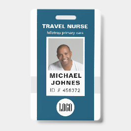 foto en naamplaatje van de personeelsverpleegster badge