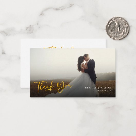 Foto Faux Gold Hand-Lettered Weddenschap Hartelijk Notitiekaartje (Voorkant / Achterkant in situ)