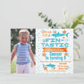 Foto Fin-tastic Shark Verjaardag Uitnodiging (Staand voorkant)