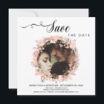 *~* FOTO Floral Wreatding Wedding Gold Save the Da Save The Date<br><div class="desc">* Upload uw paren Foto/Ronde Afbeelding naar deze moderne minimale eenvoudige elegante PINK Floral Flower Wreath Boho Bohemian Simple Rustic Wedding Save the Date Announcement sjabloon. De foto is omringd door een botanische faux GOLD glitter en een groentekwekerland met een grens die met mooie gedempte pastelbloemen in elkaar zit. De...</div>