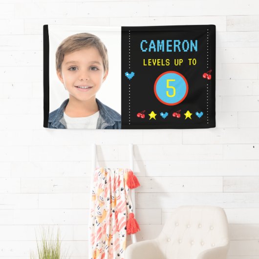 Foto Gamer Pixel Arcade niveau omhoog 5e verjaarda Spandoek (Insitu)