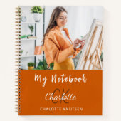 Foto gebrande oranje monogram naam notitieboek (Voorkant)