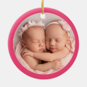 Foto Gepersonaliseerde Tweeling Meisjes Eerste Ker Keramisch Ornament (Achterkant)