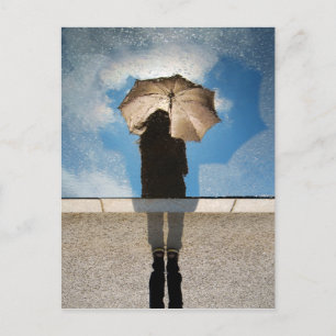 Foto: Girl Holding Umbrella, Reflected Blue Skies Briefkaart