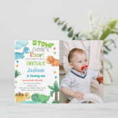 Foto: Green Dinosaur Birthday-uitnodigingen Kaart (Staand voorkant)