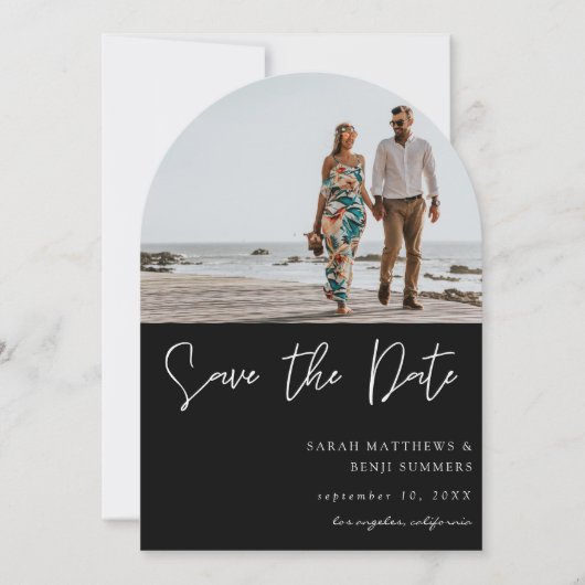 Foto & Hand Typografie Save the Date - Zwart 4 Arc Kaart (Voorkant)
