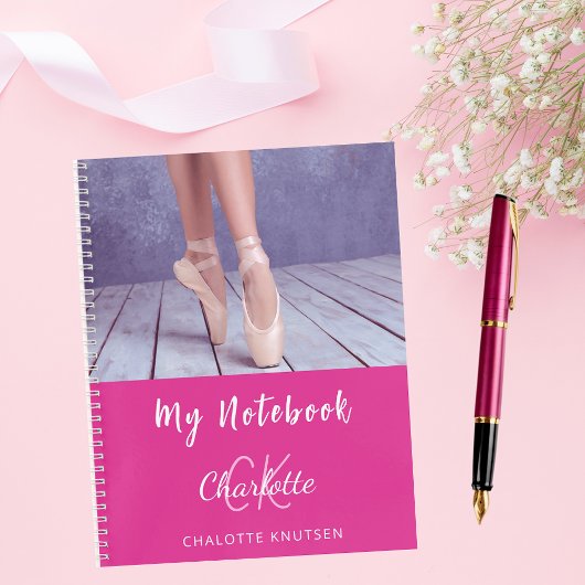 Foto heet roze wit monogram naam notitieboek