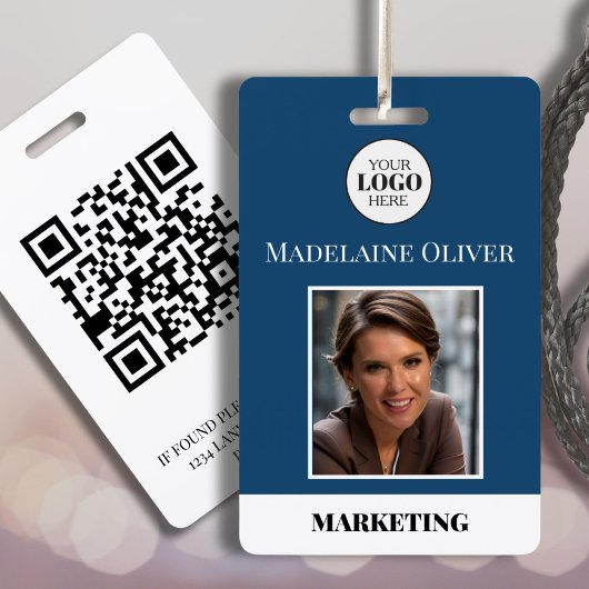 Foto-ID van medewerker Modern Blue Business Logo Badge