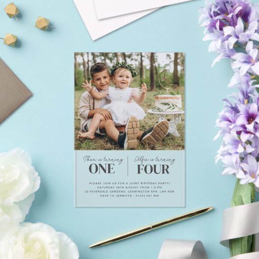 Foto: Joint First Birthday Invitation Acryl Uitnodigingen (Insitu (Huwelijk))