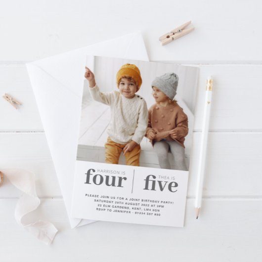 Foto: Joint First Birthday Invitation Kaart