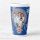 Foto Kerstmis Blauw Schattige rendier Wit Script Latte Mok (Voorkant)