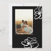 Foto Klassieke Gotische Black Floral Sketch Weddin Kaart (Achterkant)