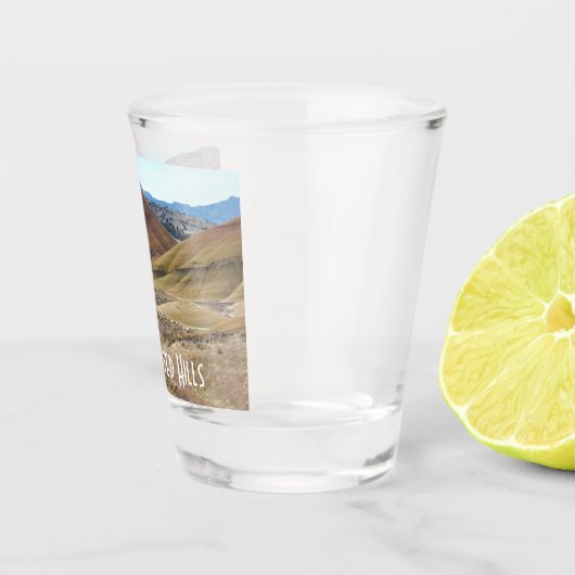 Foto kleurrijke gekleurde heuvels shot glas (Rechts)