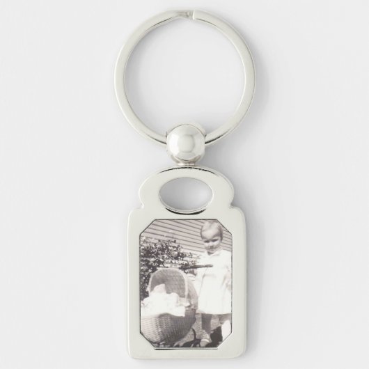  foto Little Girl met Baby Buggy Sleutelhanger (Voorkant)