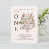 Foto Little Wildflower 1st Birthday Invitation Kaart (Staand voorkant)
