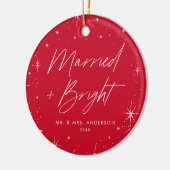 Foto met gehuwde en Bright Red Holiday Keramisch Ornament (Links)