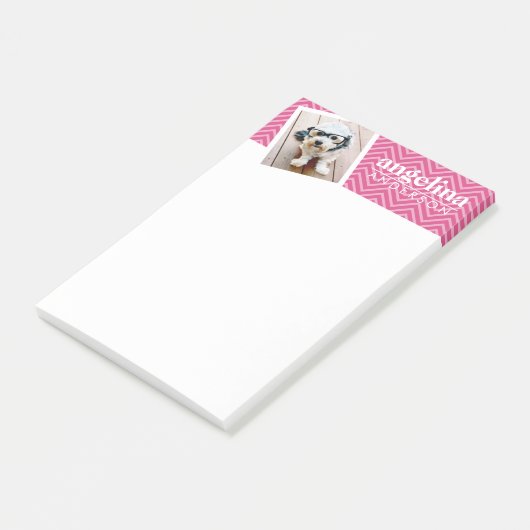Foto met Hot Pink Chevron Pattern Aangepaste naam Post-it® Notes (Schuin)
