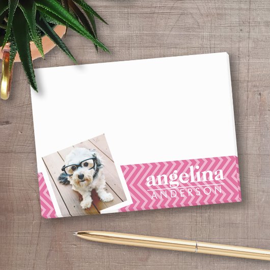 Foto met Hot Pink Chevron Pattern Aangepaste naam Post-it® Notes