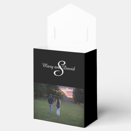 Foto met monogram bedankdoosjes (Geopend)