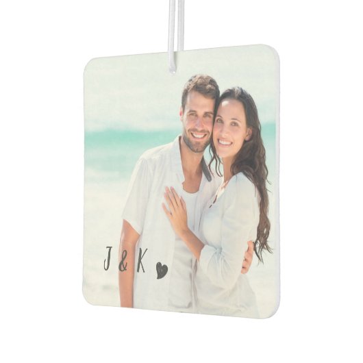 Foto met naam initialen luchtverfrisser (Links)