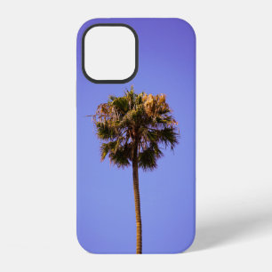 Foto met ondiepe scherptediepte van groene boom iPhone 12 hoesje