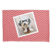 Foto met Red Chevron Pattern - Naam op achterzijde Kussensloop (Voorkant)