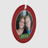 Foto met Red Polka Dot Lijst en aangepast jaar Ornament (voorkant)