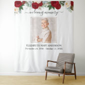 Foto met rode en witte rozen ter nagedachtenis - I Wandkleed (In situ)