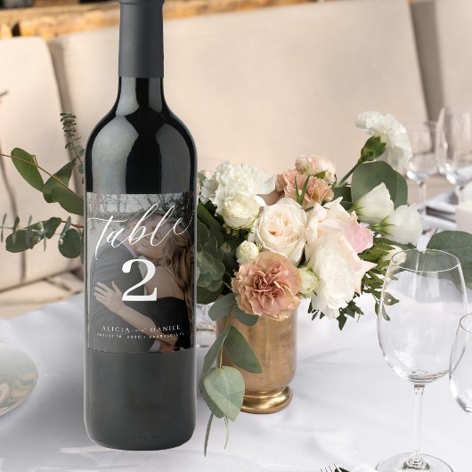 Foto modern elegant zwart-wit tafelnummer wijn etiket