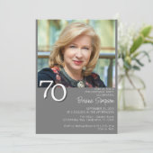 Foto Modern Minimalist Grey 70e verjaardag Kaart (Staand voorkant)