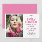 Foto Modern Roze Typografie Afstuderen Invitation Kaart (Voorkant / Achterkant)