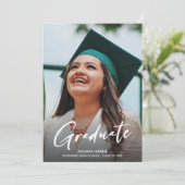 Foto Modern Script Groen Pet Party Afstuderen Kaart (Staand voorkant)