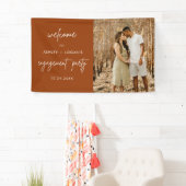 Foto Modern Terracotta Engagement Party Spandoek (Insitu)