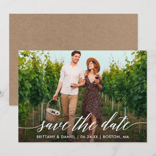 Foto Moderne Calligrafie Script Kraft Couple Save The Date (Voorkant / Achterkant)