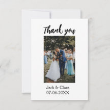 Foto moderne elegante eenvoudige trouwhuwelijk bed