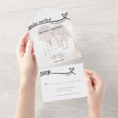 Foto Monogram Hartlijn Witte Kalender Bruiloft All In One Uitnodiging (Afscheurbaar)