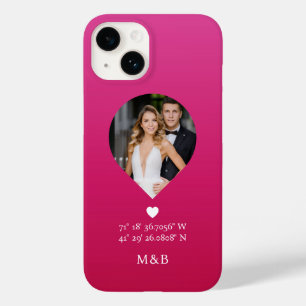Foto: Monogram Romantic Heart Coodinates Modern Case-Mate iPhone 14 Hoesje